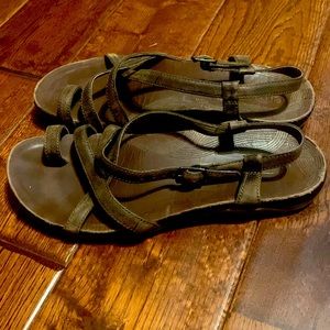 Chaco Dora Leather Sandals - Women’s Size 8